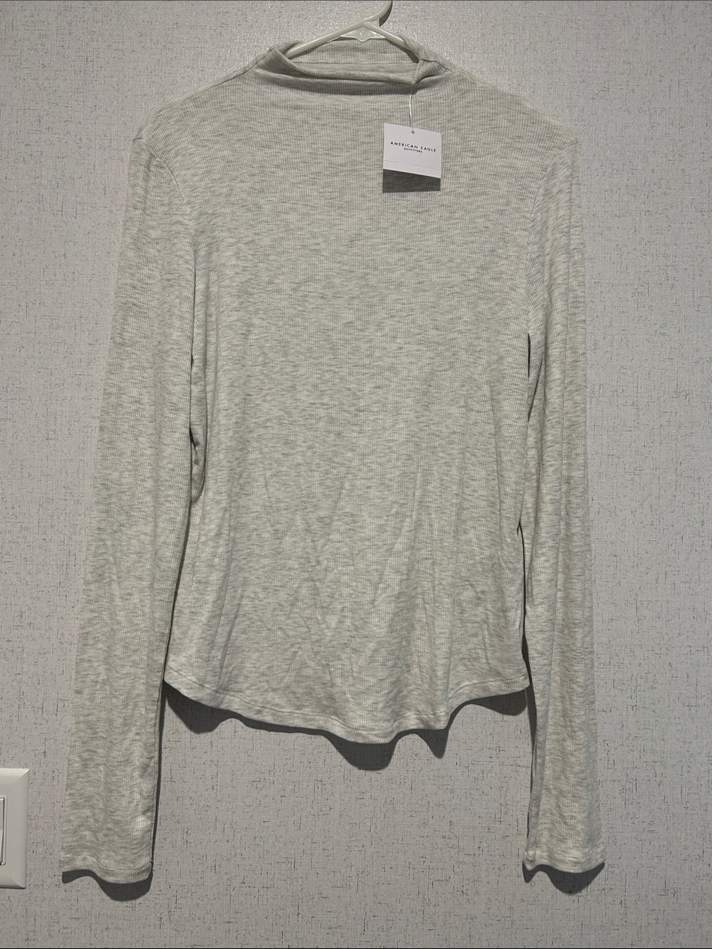 American Eagle Soft and Sexy Light Gray Slim Long Sleeve Top NWT